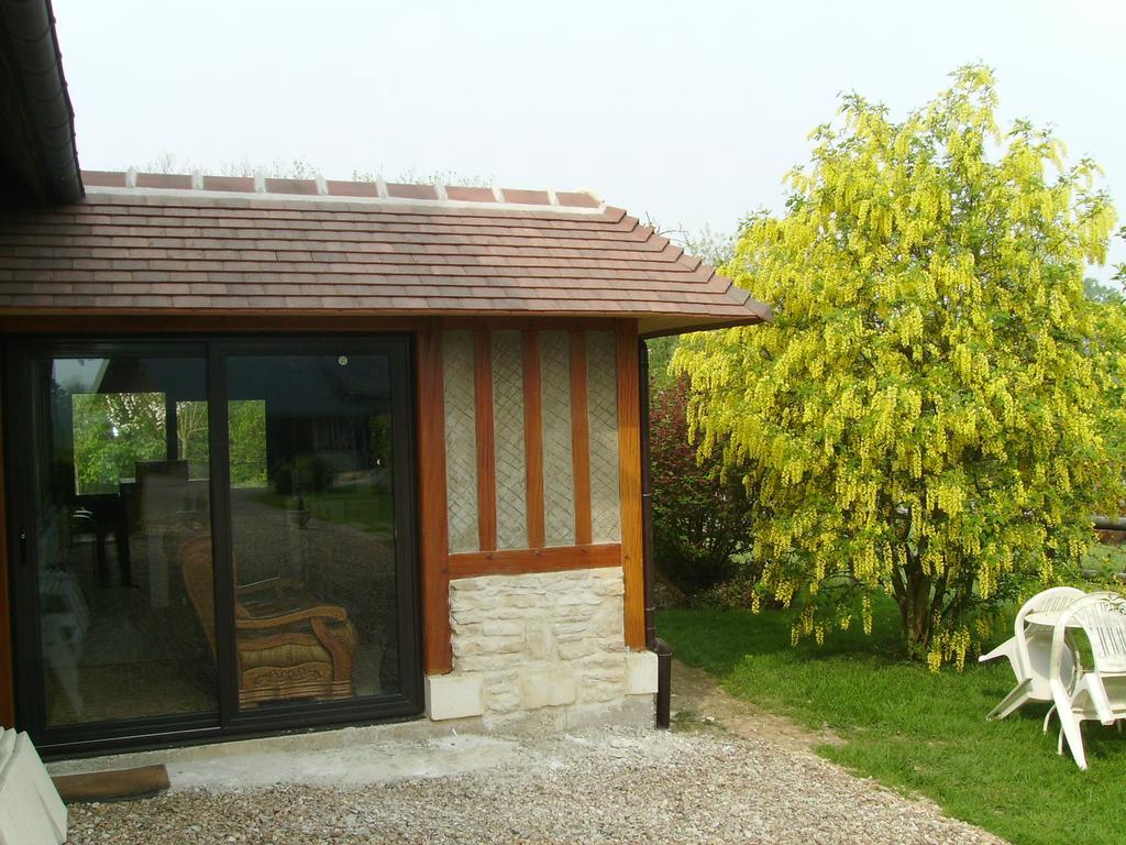 Chambre Chez Corinne Fourneville Exterior photo